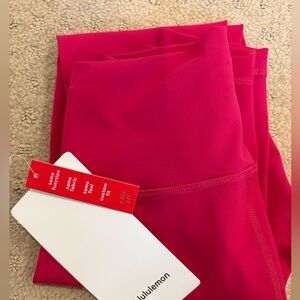 Lululemon Fuchsia Leggings